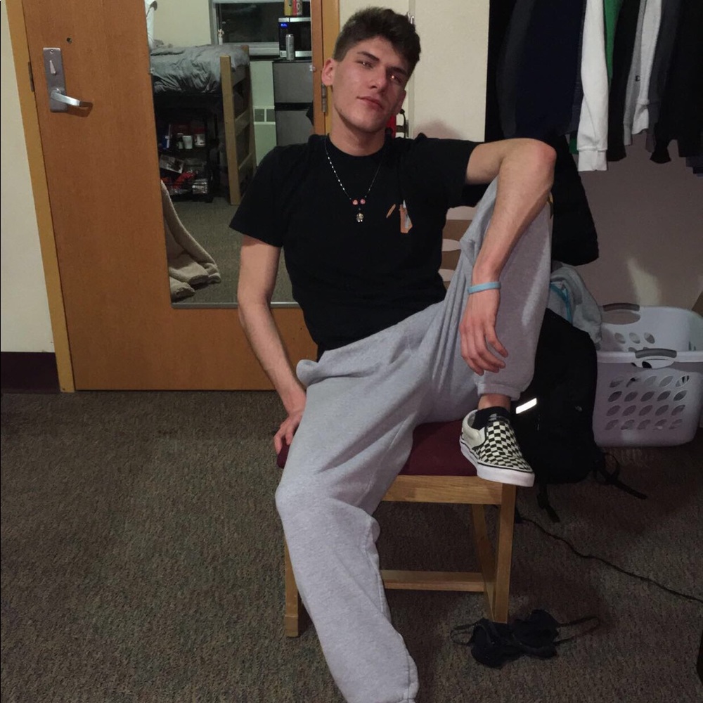 Meet your Posher, Jeremy